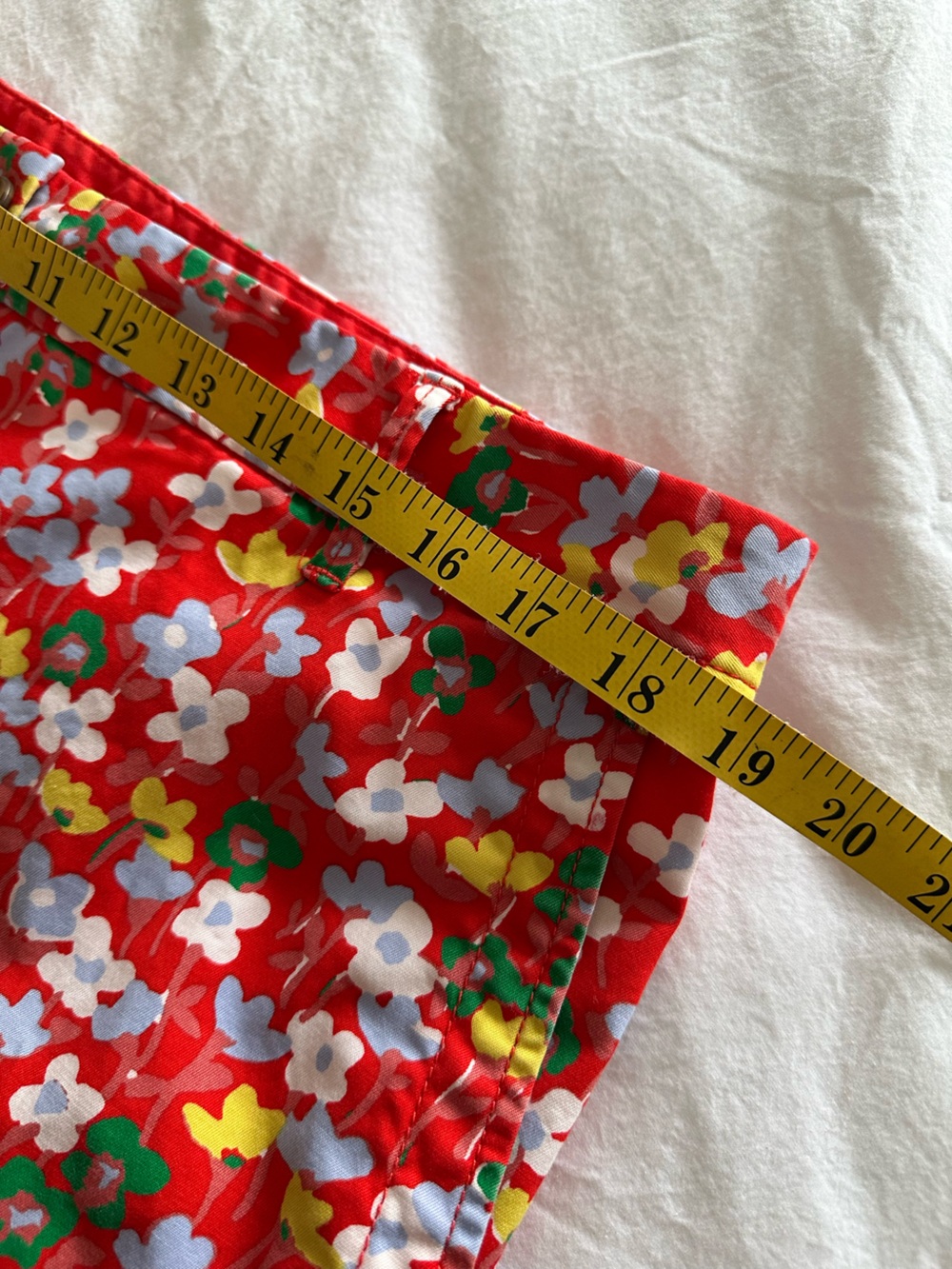 Talbots Red Floral Print Bermuda Shorts, size 14 - Picture 9 of 11